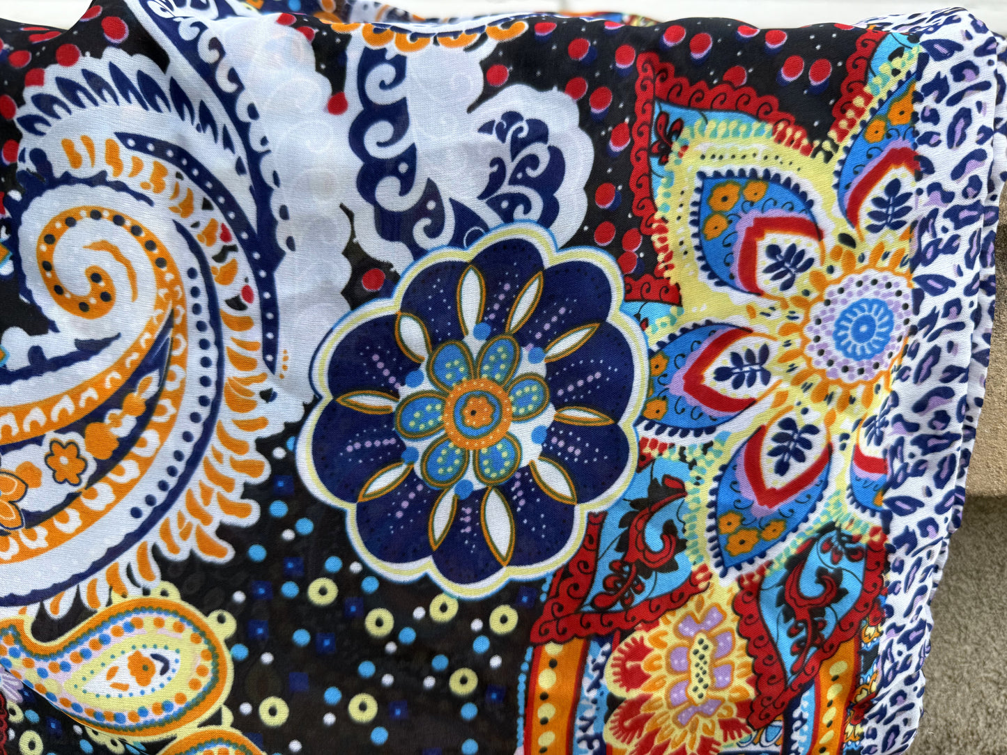 Foulard CYU bleu nuit colorée très doux en soie _ Very soft colorful dark blue silk scarf CYU