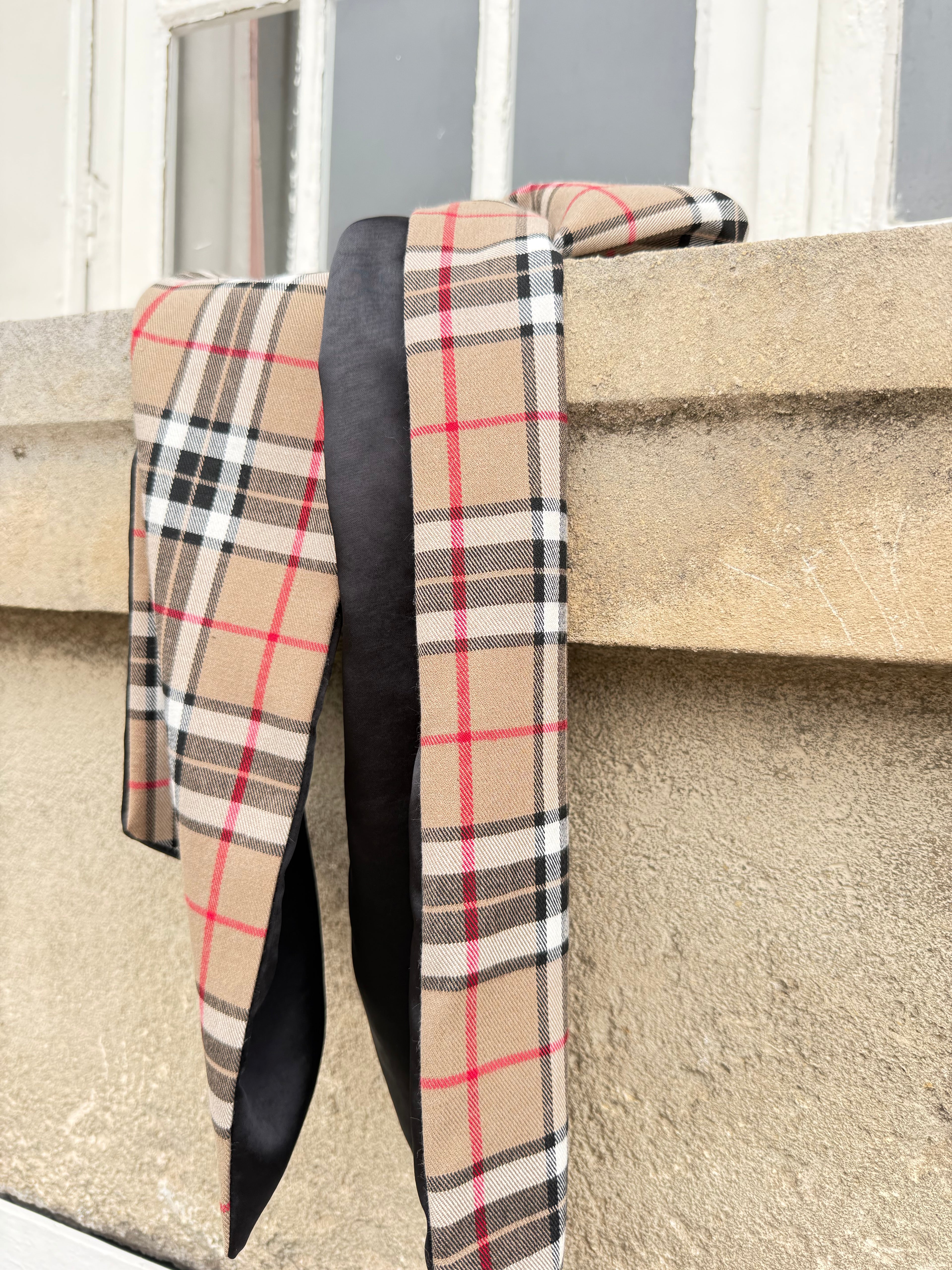 Foulard OMEY _ Tartan Burby et Satin noir _ CYU