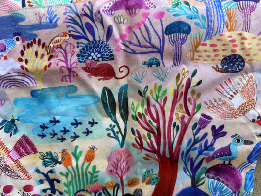 Foulard CYU coloré avec dessins d'enfants _ Colorful CYU scarf with children's drawings