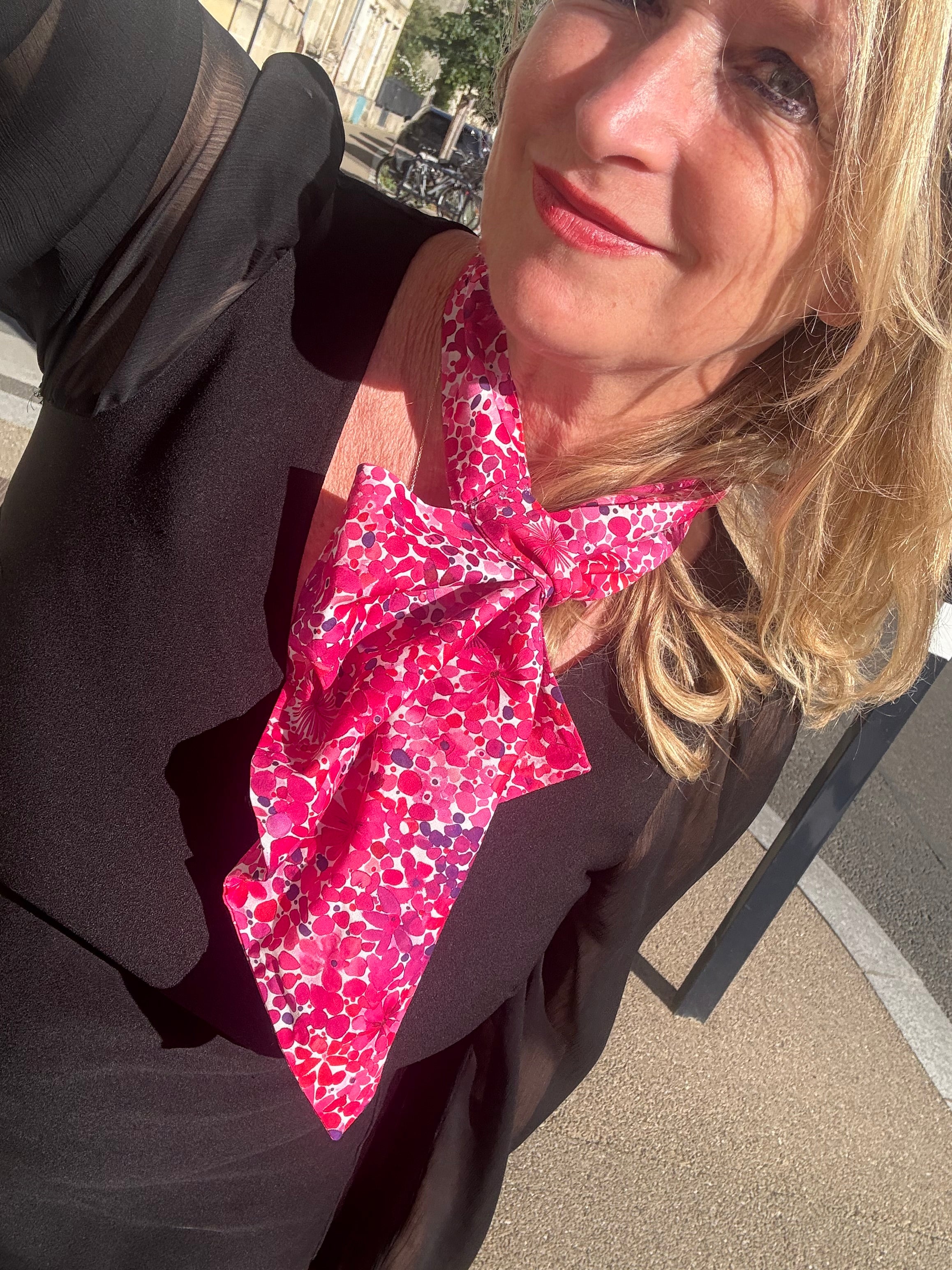 Foulard CYU Rose léger et lumineux
