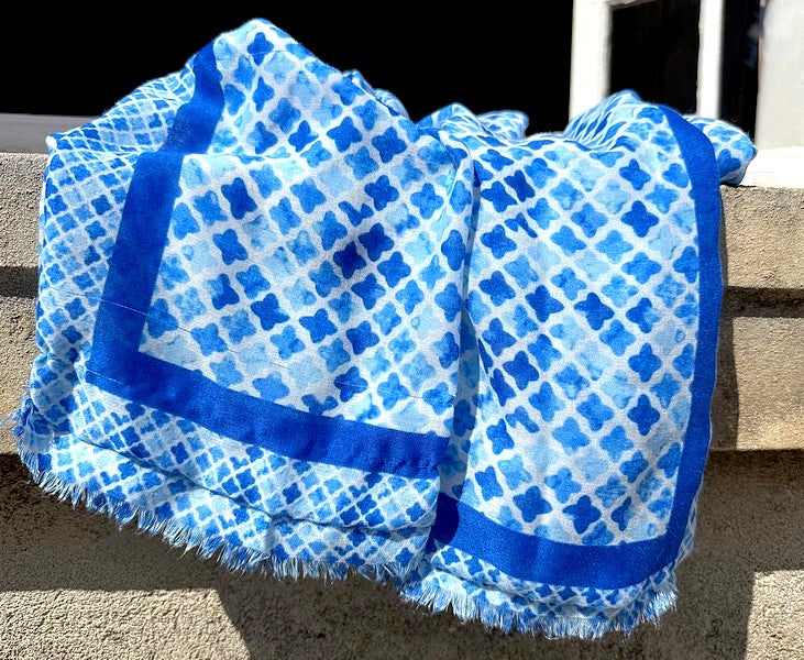 Foulard CYU long, doux et léger Bleu mosaïque