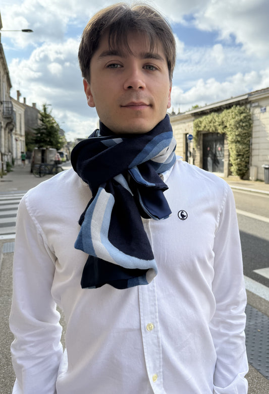 Foulard CYU Arc en Ciel Bleu Marine long doux et léger_ light long blue scarf
