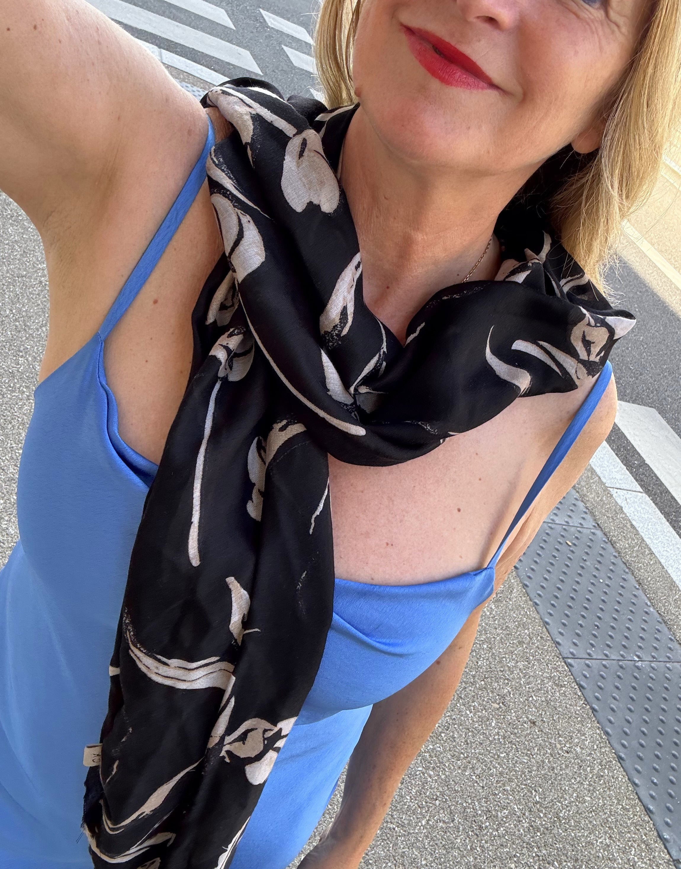 Foulard CYU Noir & beige long et léger