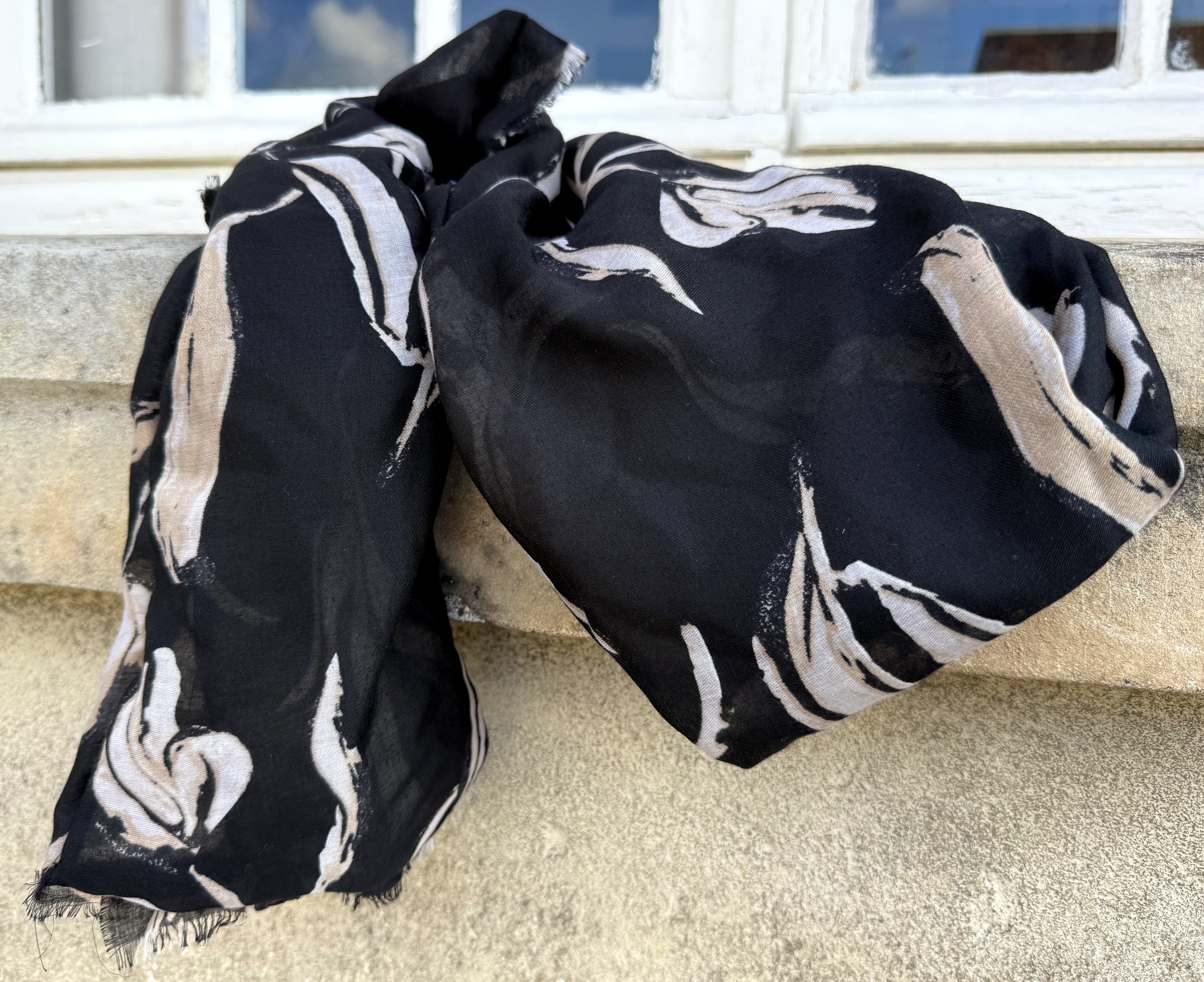 Foulard CYU Noir & beige long et léger